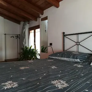 https://la-casetta-como.it-lombardy.com