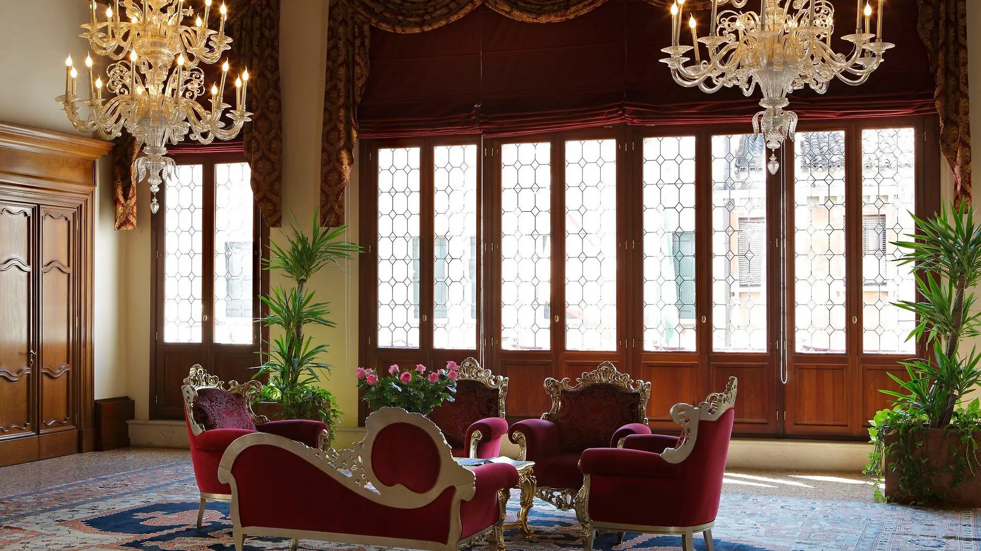 Hotel Liassidi Palace Venice 4*,