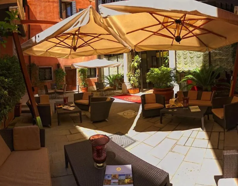 Hotel Liassidi Palace Venice